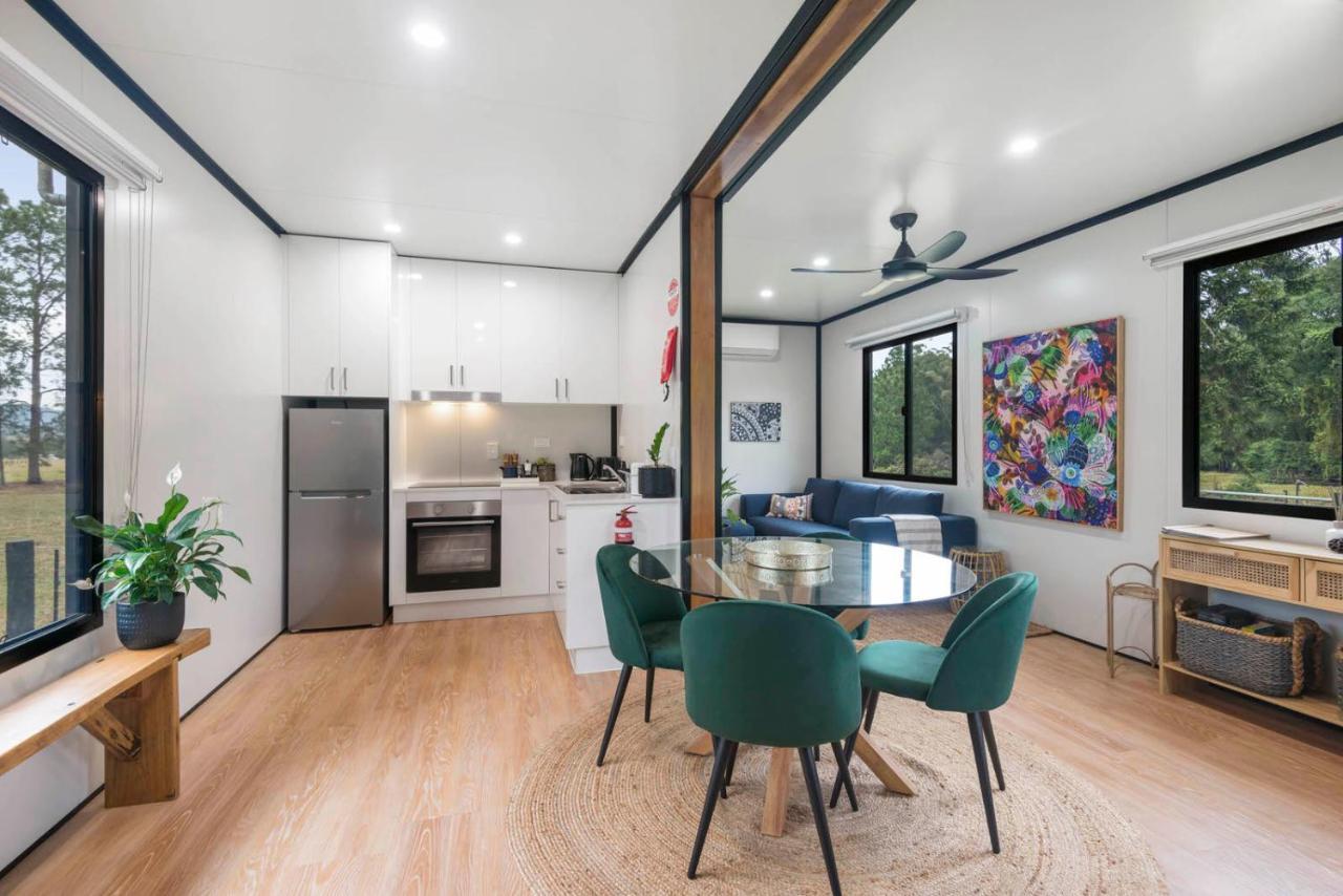 Contained In Nimbin Accommodation Экстерьер фото